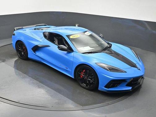 Rapid Blue 2023 Chevrolet Corvette Stingray w/2LT