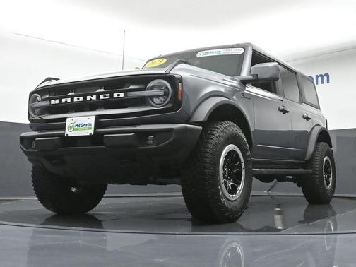 2023 Ford Bronco Base