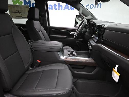 2025 GMC Sierra 2500 SLT