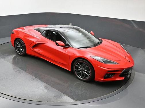 2026 Chevrolet Corvette Stingray w/2LT