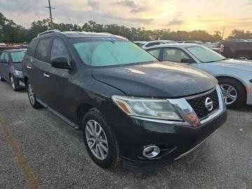 2016 Nissan Pathfinder SV