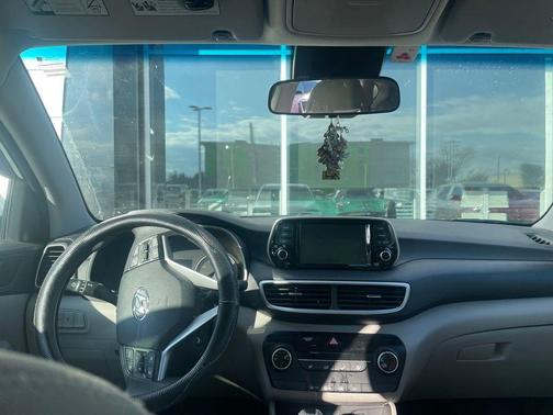 2020 Hyundai TUCSON SE