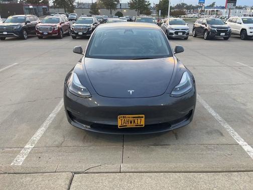 2023 Tesla Model 3 Base