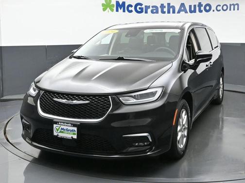 2024 Chrysler Pacifica Touring-L