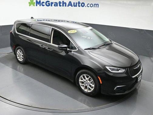 2024 Chrysler Pacifica Touring-L