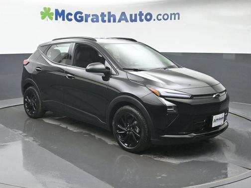 Mosaic Black Metallic 2027 Chevrolet Bolt RS