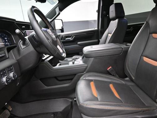 2024 GMC Sierra 2500 AT4