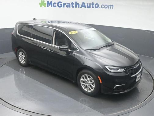 2023 Chrysler Pacifica Touring-L