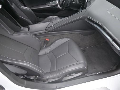 2022 Chevrolet Corvette Stingray w/1LT