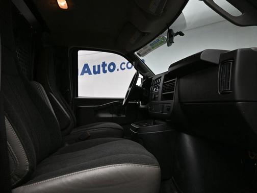 2023 GMC Savana 2500 Work Van