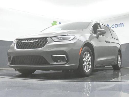 2022 Chrysler Pacifica Touring-L