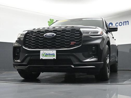 Black Metallic 2025 Ford Explorer ST
