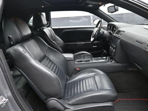 2014 Dodge Challenger SXT