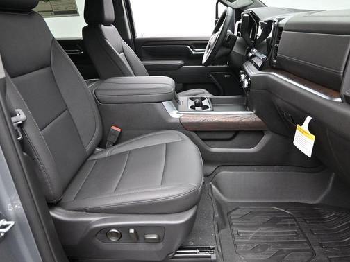 2026 GMC Sierra 2500 SLT