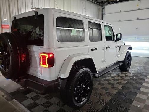 2022 Jeep Wrangler Unlimited 4xe Sahara