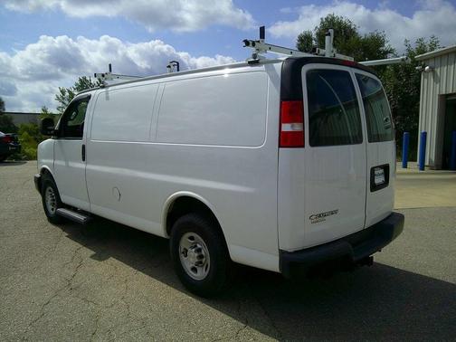 2017 Chevrolet Express 2500 Work Van