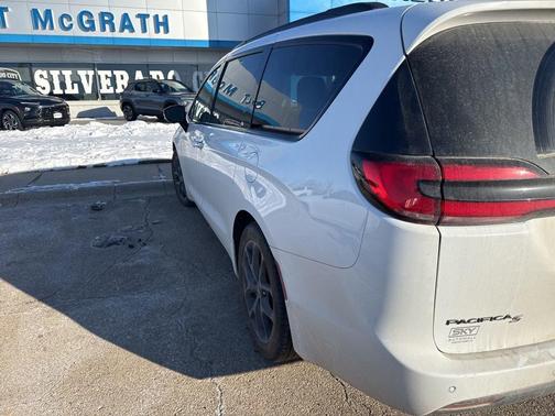 2024 Chrysler Pacifica Limited