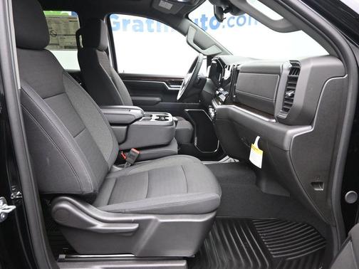 2025 GMC Sierra 1500 SLE