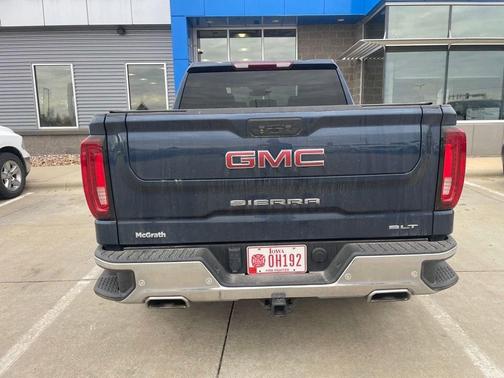 2022 GMC Sierra 1500 SLT