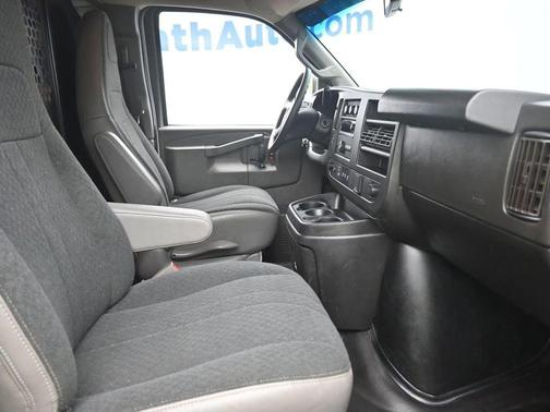 2022 Chevrolet Express 2500 Work Van