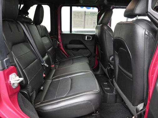 2022 Jeep Wrangler Unlimited 4xe Sahara