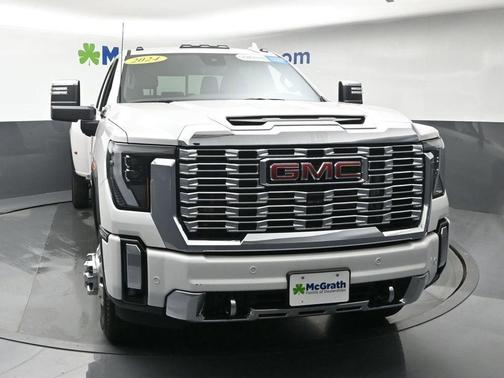 White Frost Tri-Coat 2024 GMC Sierra 3500 Denali