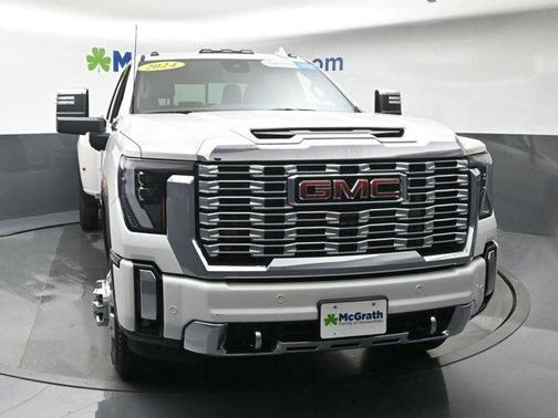 White Frost Tri-Coat 2024 GMC Sierra 3500 Denali