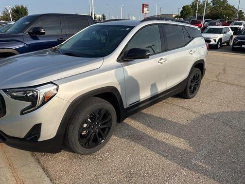2021 GMC Terrain SLT