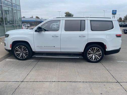 2023 Jeep Grand Wagoneer Series III