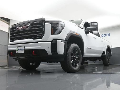 2026 GMC Sierra 2500 AT4