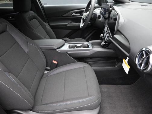 2026 Chevrolet Equinox EV LT 1