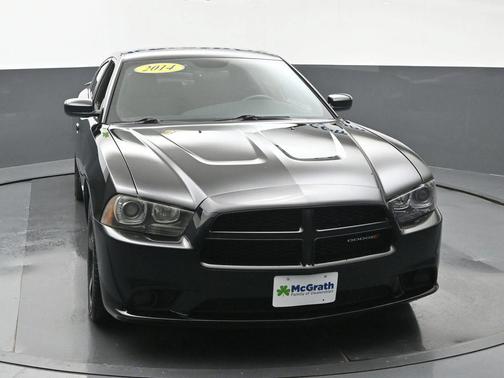 Pitch Black 2014 Dodge Charger R/T
