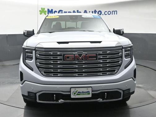 Glacier White 2026 GMC Sierra 1500 Denali