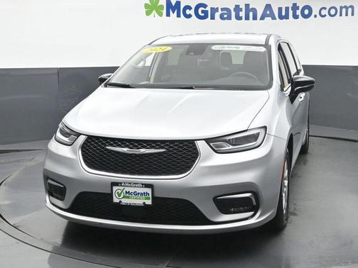 2024 Chrysler Pacifica Touring-L