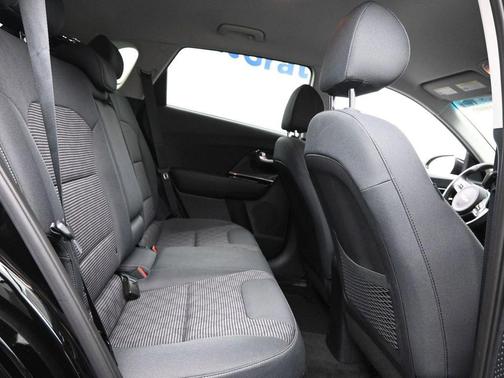 2022 Kia Niro Plug-In Hybrid LXS