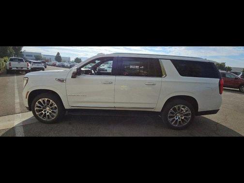 2025 GMC Yukon XL Denali