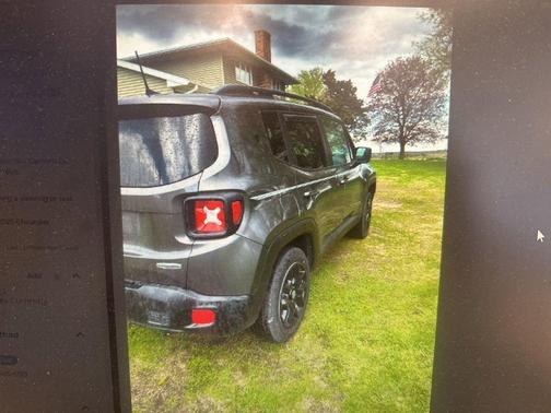 Granite Crystal Clearcoat Metallic 2018 Jeep Renegade Latitude