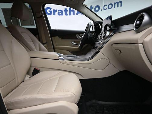 2022 Mercedes-Benz GLC 300 Base 4MATIC