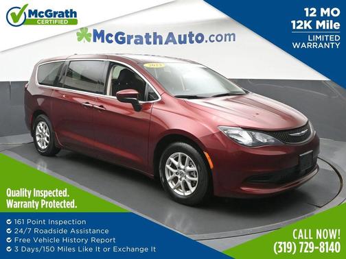 Velvet Red Pearlcoat 2023 Chrysler Voyager LX