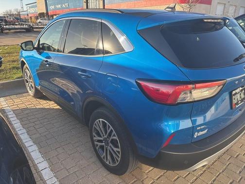 2021 Ford Escape SEL