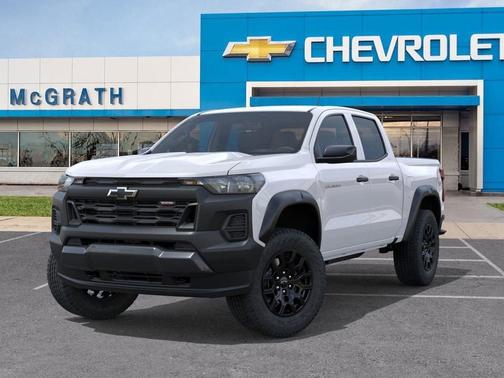 Summit White 2026 Chevrolet Colorado Trail Boss