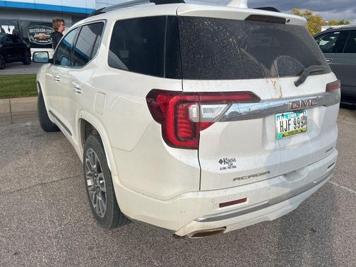 2021 GMC Acadia Denali