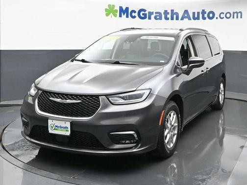 2022 Chrysler Pacifica Touring-L