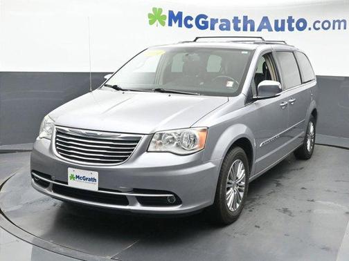 2014 Chrysler Town & Country Touring-L