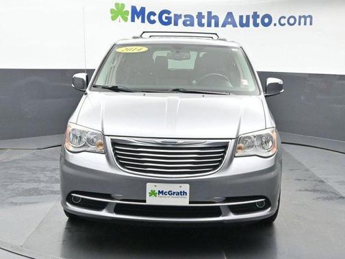 2014 Chrysler Town & Country Touring-L