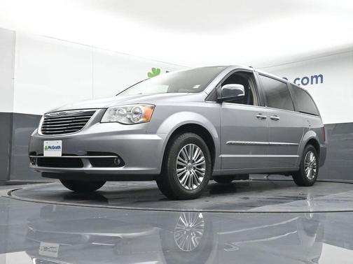 2014 Chrysler Town & Country Touring-L