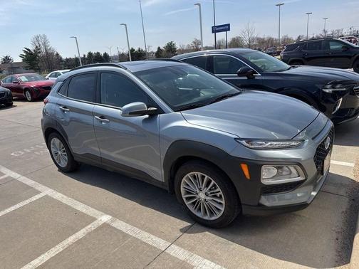 2020 Hyundai KONA SEL Plus