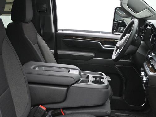 2025 GMC Sierra 2500 SLE