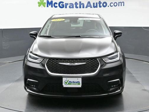 2024 Chrysler Pacifica Touring-L