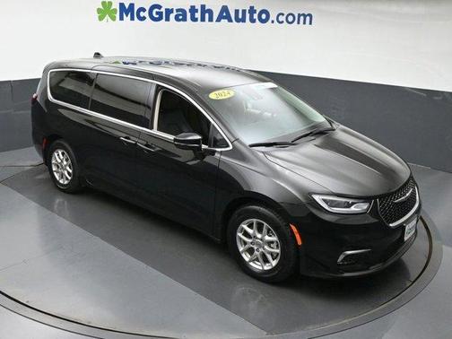 2024 Chrysler Pacifica Touring-L
